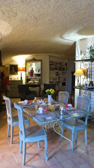 Bed and Breakfast La Cave De L'Eperon Troo Екстер'єр фото